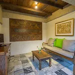 Newly Renovated 3Br Cozy Villa With Private Pool